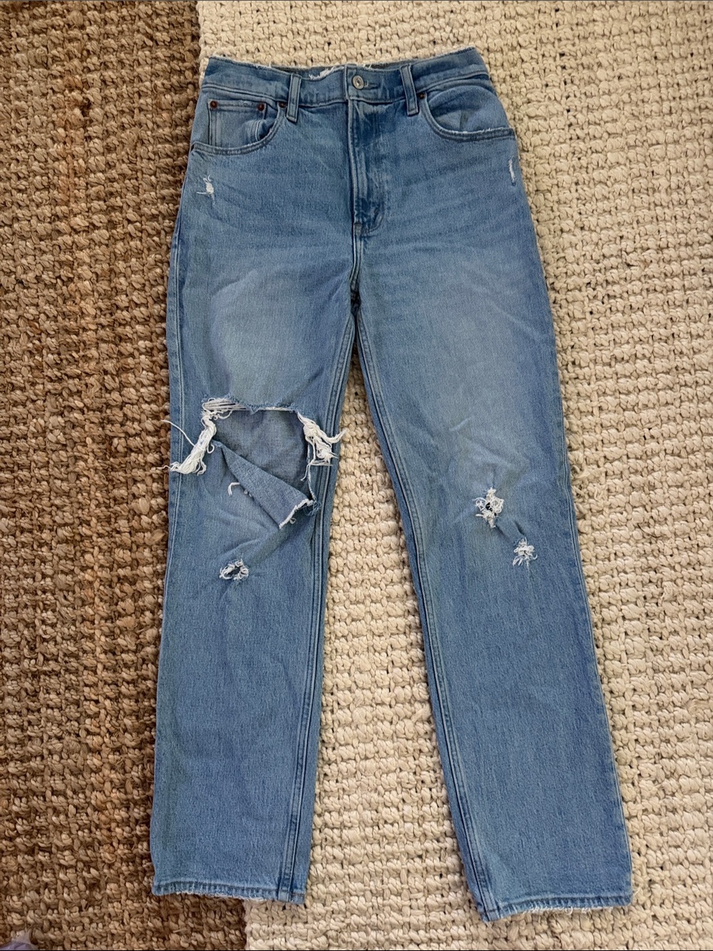 A&F the 90’s straight ultra high rise jeans size 26